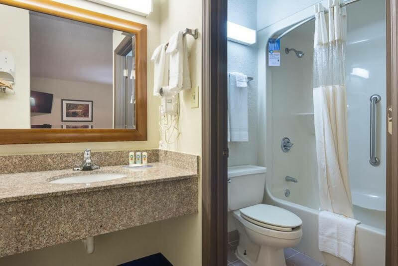 Quality Inn Commerce At I-85 Luaran gambar